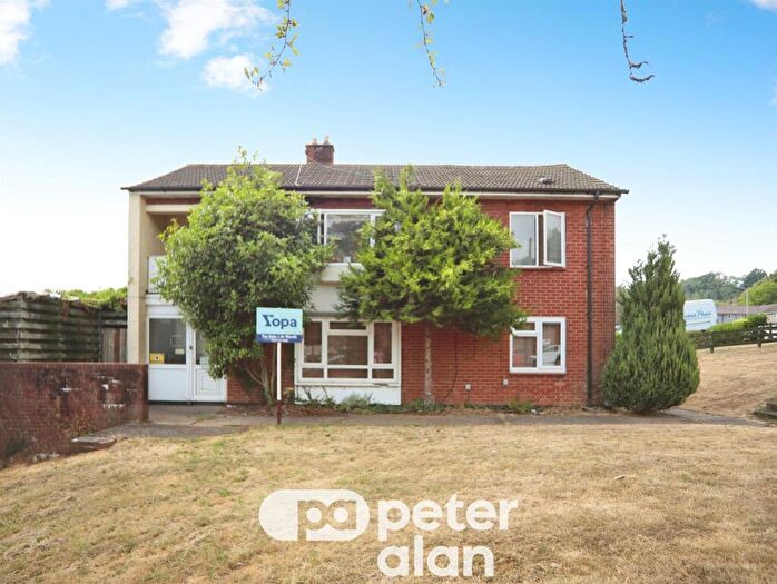 3 Bedroom Flat For Sale In Howe Circle, Newport, NP19
