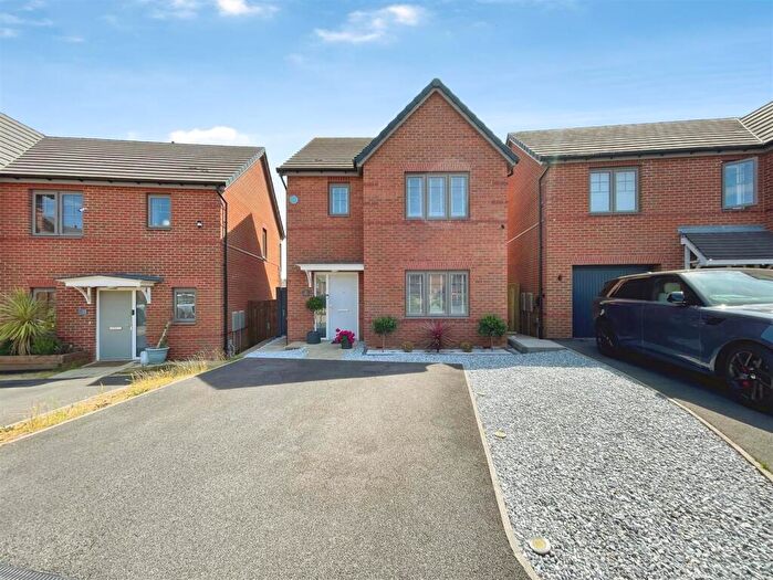3 Bedroom Detached House For Sale In Endor Road, Mansfield, NG18