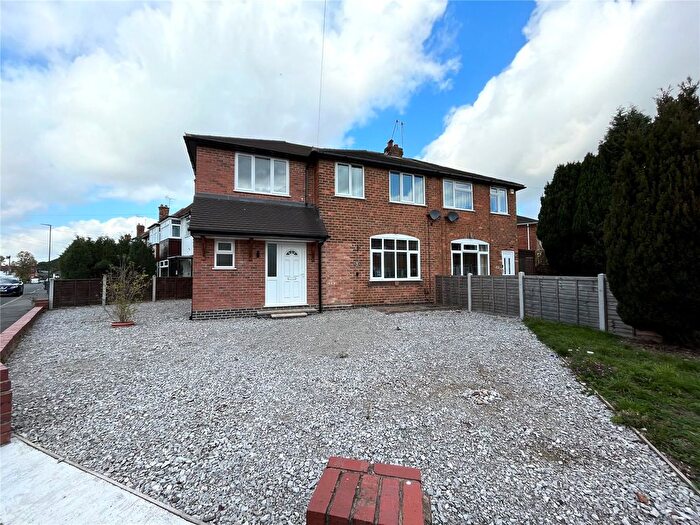 4 Bedroom Semi Detached House To Rent In Conway Road, Shirley, Solihull, West Midlands, B90