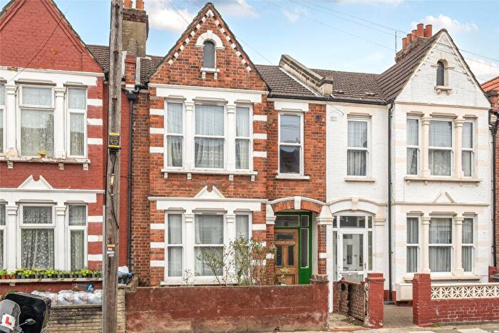 3 Bedroom Terraced House For Sale In Bruce Road, Mitcham, CR4
