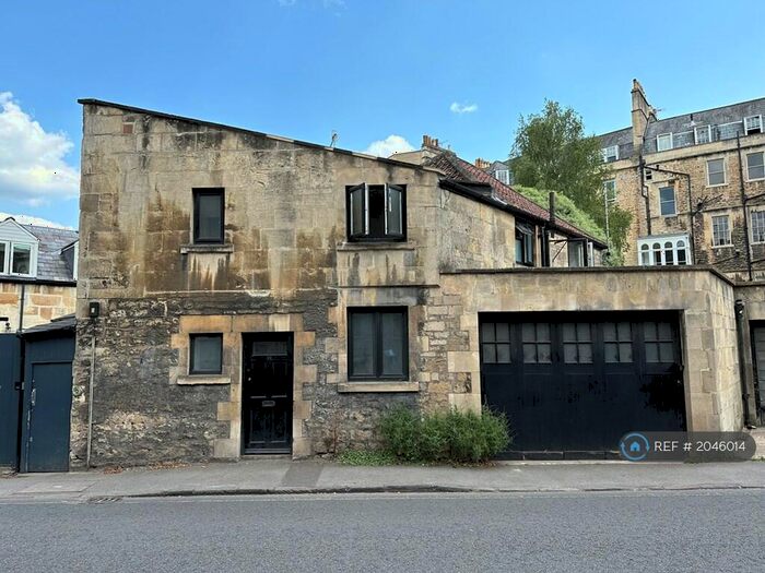 2 Bedroom Detached House To Rent In Crescent Lane, Bath, BA1