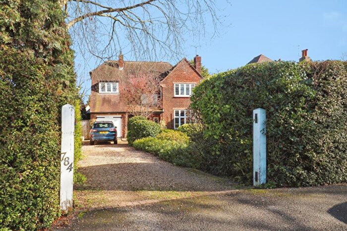 4 Bedroom Detached House For Sale In Wollaton Road, Wollaton, Nottingham, NG8