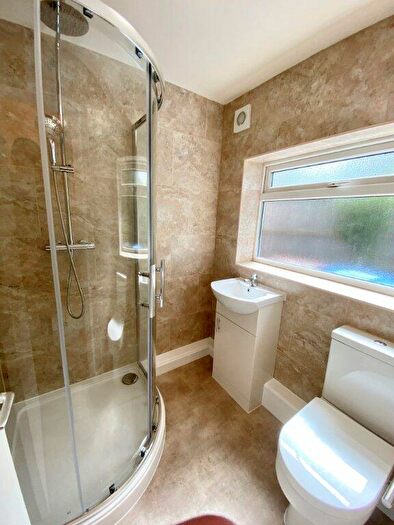 2 Bedroom Property To Rent In Kedleston Road, Derbyshire, Derby, DE22