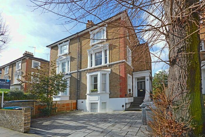 2 Bedroom Flat To Rent In Church Road, Richmond, TW9