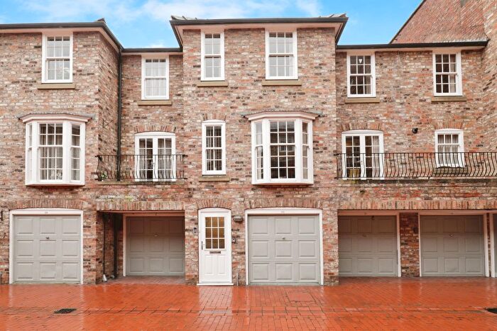 3 Bedroom Property To Rent In Buckingham Court, York, YO1