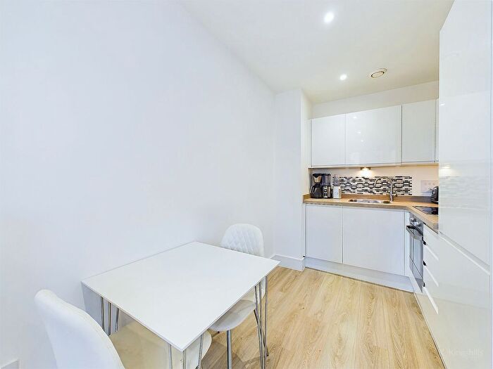 1 Bedroom Flat For Sale In Castle House, Desborough Road, High Wycombe, Buckinghamshire, HP11