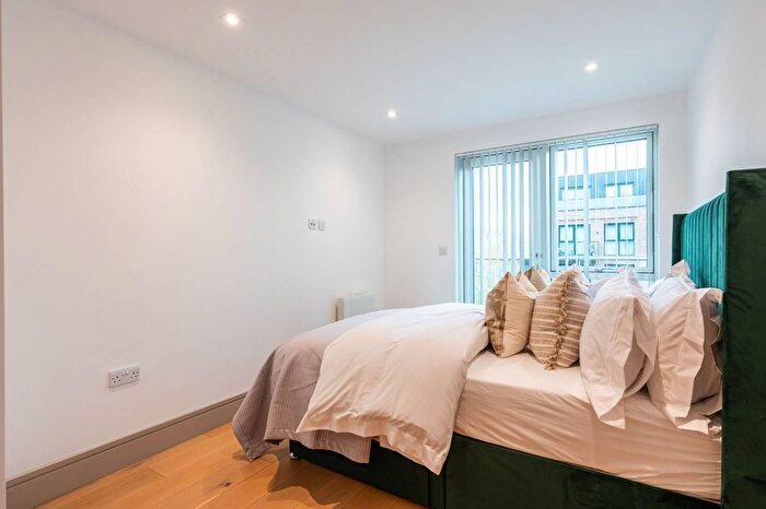 1 Bedroom Flat To Rent In Zenith House, Wood Green, London, N15