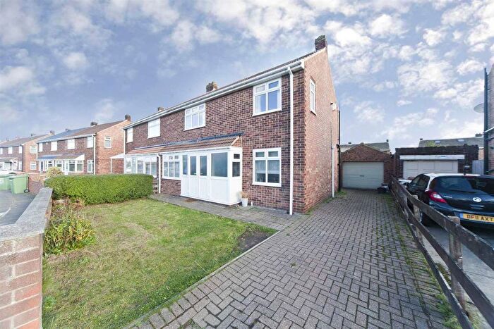 3 Bedroom Semi Detached House For Sale In Honiton Way, Hartlepool, TS25