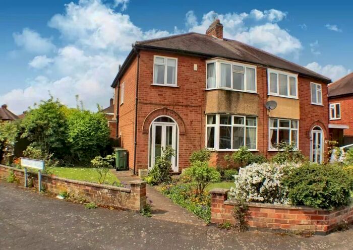 3 Bedroom Semi-Detached House To Rent In Orchard Road, Birstall, Leicester, LE4