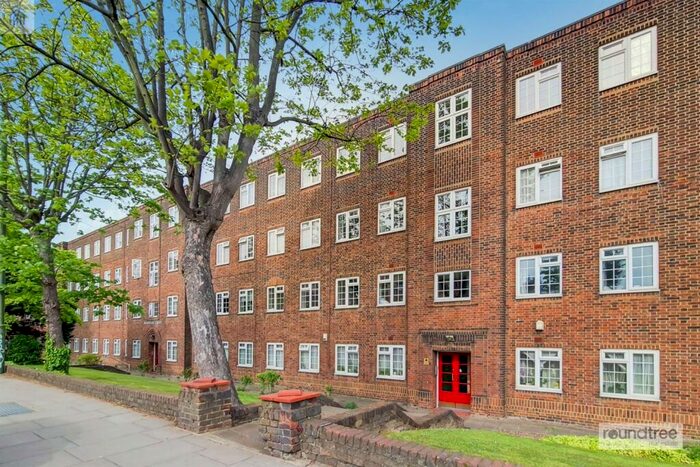 2 Bedroom Flat To Rent In Burnham Court, Brent Street, Hendon, NW4