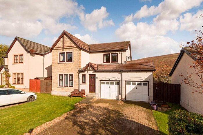 4 Bedroom Detached House For Sale In Fawnburn Crescent, Cardrona, EH45