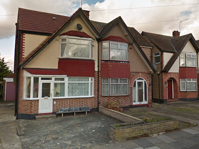 3 Bedroom Semi-Detached House To Rent In Hiliary Gardens, Stanmore, HA7