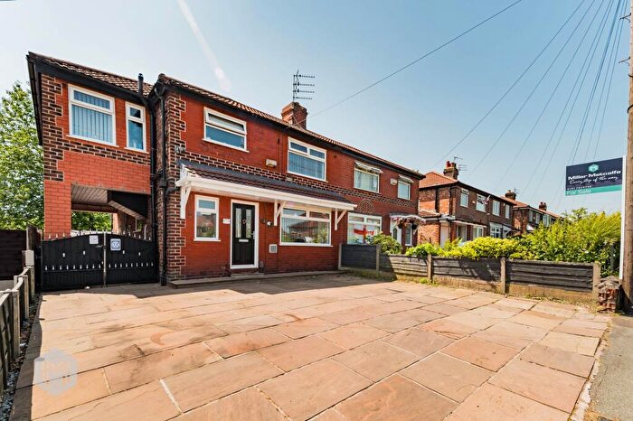 4 Bedroom Semi-Detached House For Sale In Manchester Road, Swinton, M27