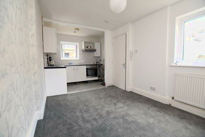 1 Bedroom Flat To Rent In Hopkins Street, Weston-Super-Mare, BS23