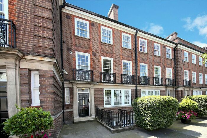 2 Bedroom Flat To Rent In Gloucester Terrace, Bayswater, London W2
