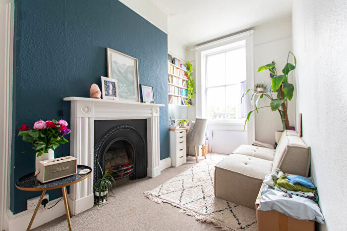 1 Bedroom Apartment To Rent In Bath Road, Cheltenham, GL53