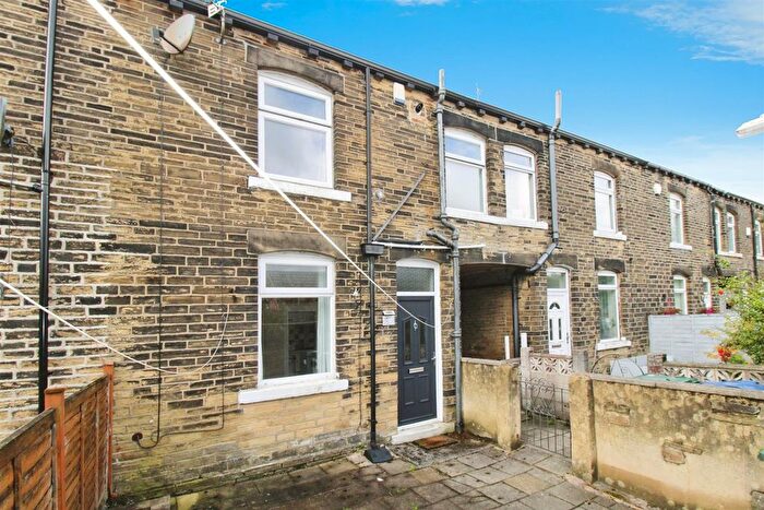 2 Bedroom Terraced House To Rent In Chapel Terrace, Allerton, BD15
