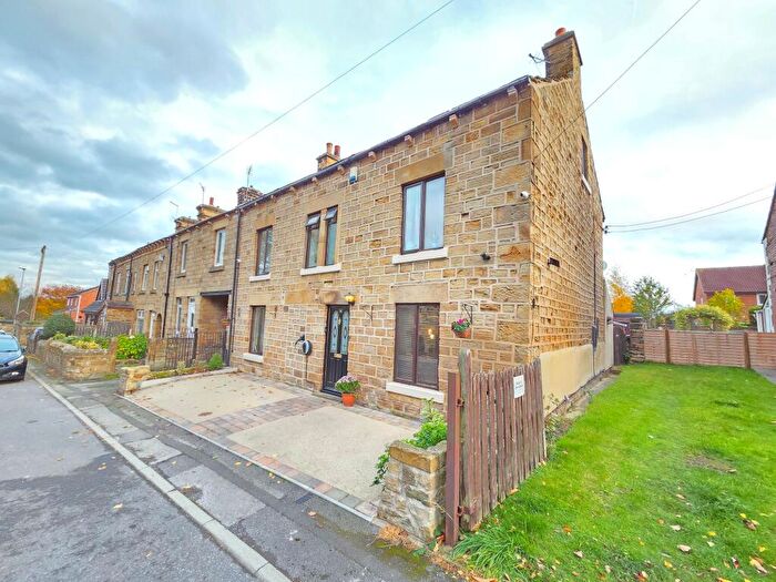 5 Bedroom End Of Terrace House For Sale In Chapel Street, Shafton, S72