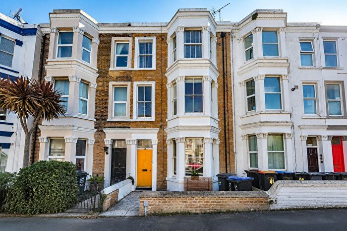 2 Bedroom Flat For Sale In Gordon Road, Margate, Cliftonville, CT9