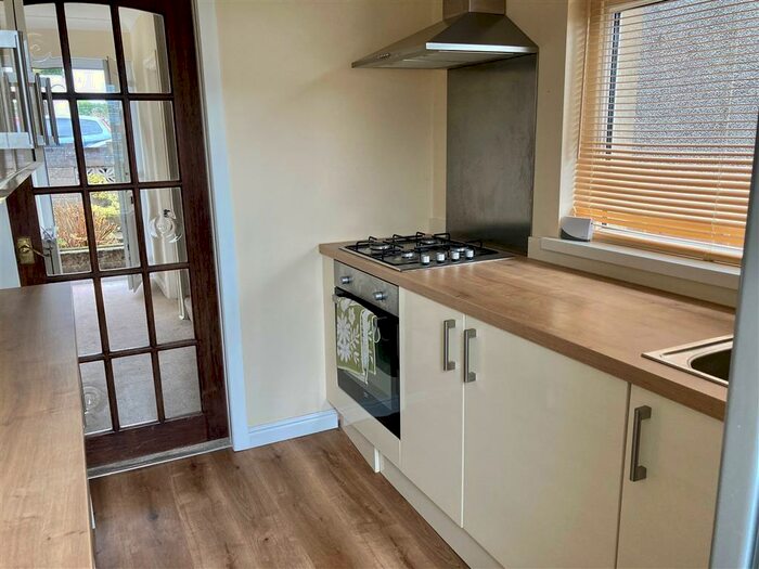 3 Bedroom House To Rent In Ruskin Street, Neath, SA11