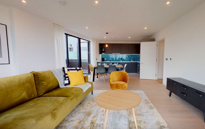 3 Bedroom Flat To Rent In Rosewood Building, Gorsuch Place, London, Greater London, E2