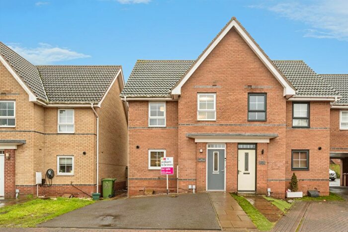 3 Bedroom Semi-Detached House For Sale In Osprey Drive, Scunthorpe, DN16