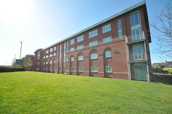 2 Bedroom Flat To Rent In Caxton Court, Burton-On-Trent, Staffordshire, DE14