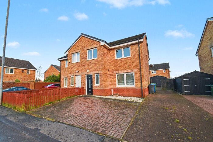 3 Bedroom Semi-Detached House For Sale In Craigmuir Road, Penilee, Glasgow, G52