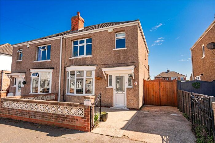 3 Bedroom Semi Detached House For Sale In Miller Avenue, Grimsby, Lincolnshire, DN32