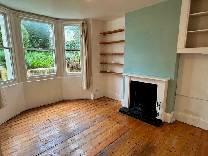 1 Bedroom Apartment To Rent In Ditchling Rise, Brighton, BN1