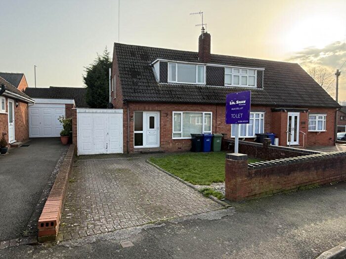 2 Bedroom Semi Detached House To Rent In Chapel Street, Wordsley, DY8