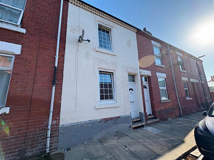 2 Bedroom House To Rent In Spansyke Street, Doncaster, DN4
