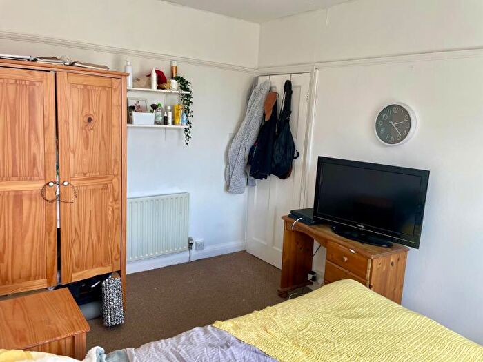 2 Bedroom Terraced House To Rent In St. Michaels Lane, Burley, Leeds, LS4