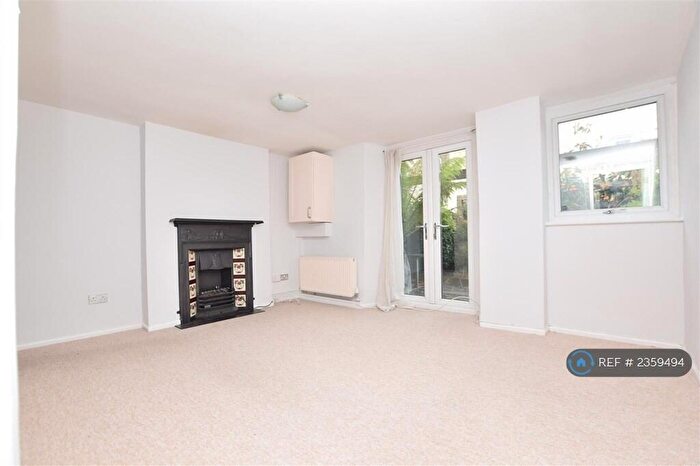 2 Bedroom Flat To Rent In Bristol, Bristol, BS6
