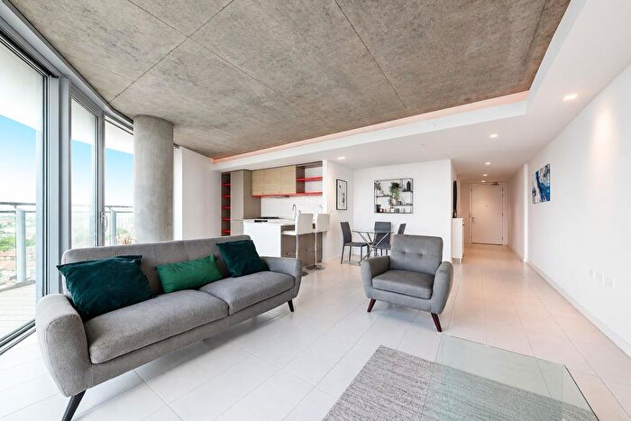 2 Bedroom Flat For Sale In Tidal Basin Road, London, E16