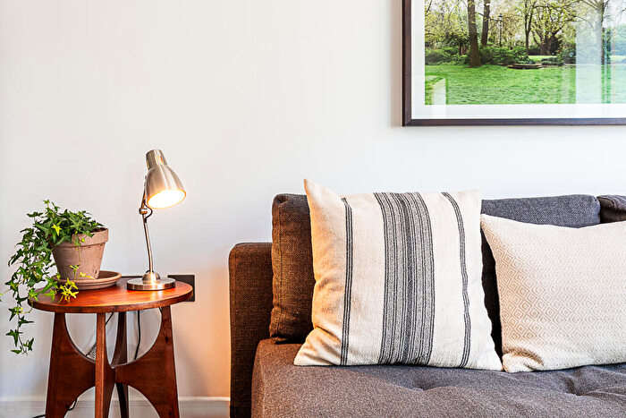 1 Bedroom Flat To Rent In Flat, Penny Black Court, Carlton Grove, London, SE15