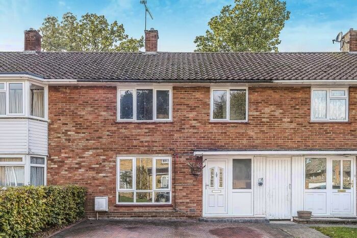 3 Bedroom Terraced House To Rent In Jackson Close, Berkshire, RG12