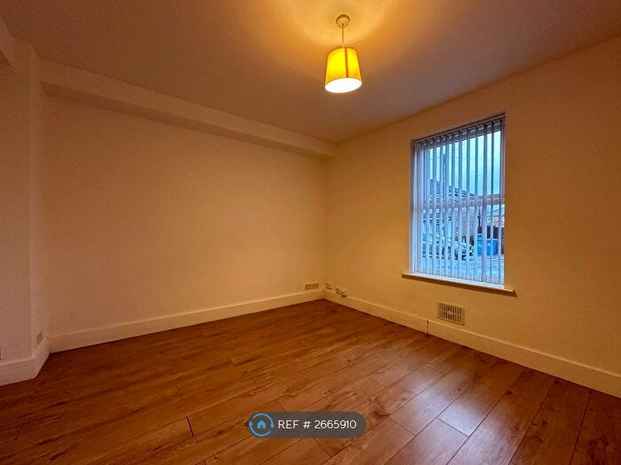 1 Bedroom Flat To Rent In Folly Lane, Warrington, WA5