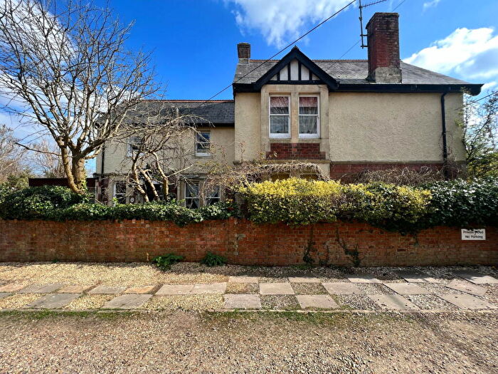 3 Bedroom Detached House For Sale In Priory Street, Corsham, SN13