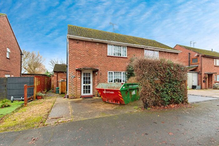 3 Bedroom Semi Detached House For Sale In Edinburgh Drive, Spalding, PE11