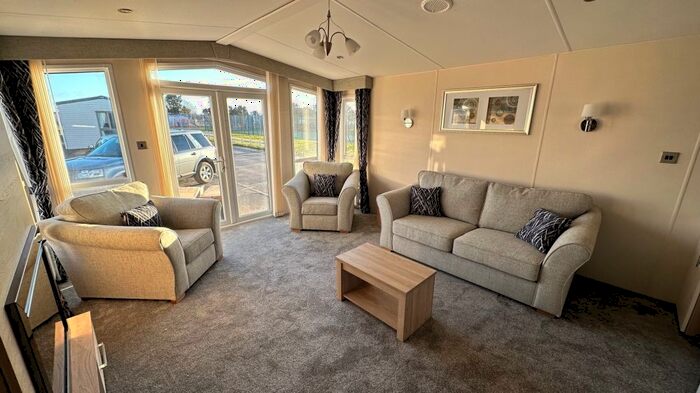 2 Bedroom Mobile/park Home For Sale In Bempton Lane, Flamborough, Bridlington, YO15