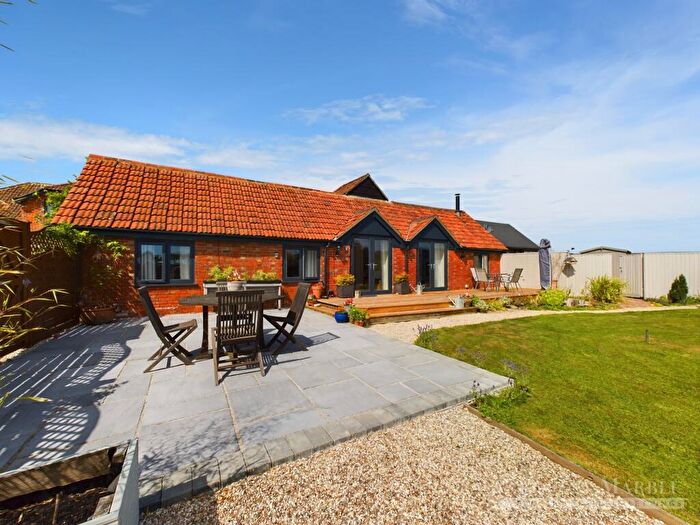 1 Bedroom Bungalow For Sale In West Ashton Road, West Ashton, BA14