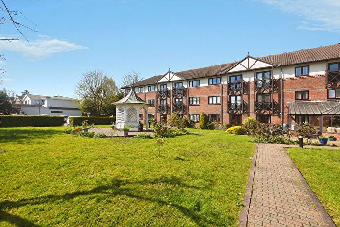 1 Bedroom Flat For Sale In Ravenscourt, Sawyers Hall Lane, Brentwood, Essex, CM15