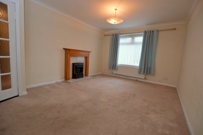 2 Bedroom Flat To Rent In Redhall Gardens, Edinburgh, EH14