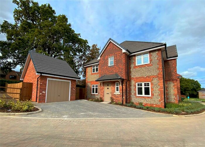 3 Bedroom Detached House For Sale In Oldlands Grange, Burnt Common Lane, Ripley, GU23
