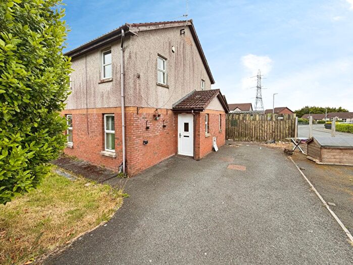 4 Bedroom Semi-Detached House For Sale In White Rise, Dunmurry, BT17