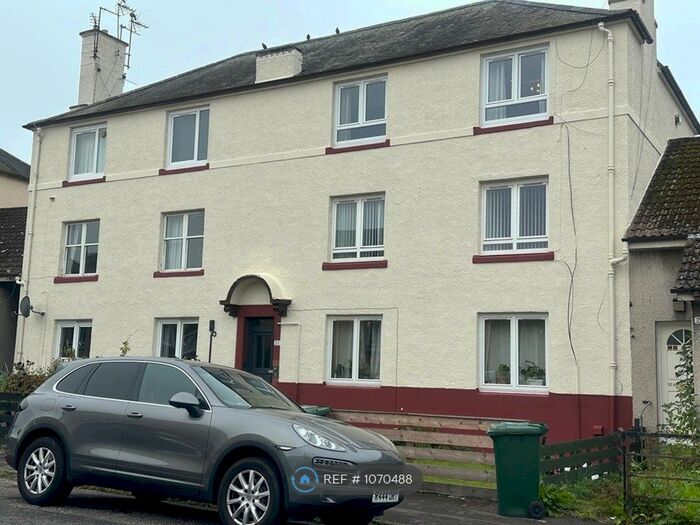 2 Bedroom Flat To Rent In Clearburn Gardens, Edinburgh, EH16