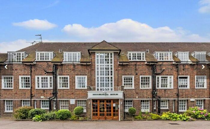 1 Bedroom Flat To Rent In Corringham Road, Hampstead Garden Suburb, London, NW11