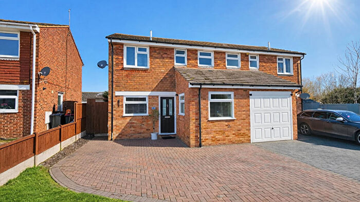 3 Bedroom Semi Detached House For Sale In Wrentham Avenue, Herne Bay, CT6