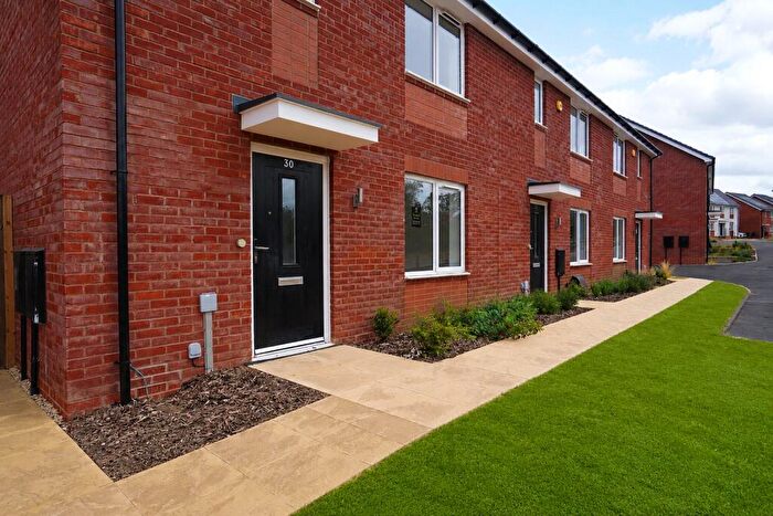 3 Bedroom End Of Terrace House For Sale In Old Oak Place, Upper Lighthorne, Leamington Spa, Warwickshire, CV33